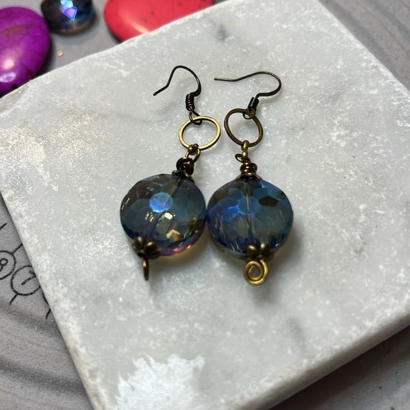 Green/Blue Crystal Faceted Drop Earrings - Picture 3 of 4